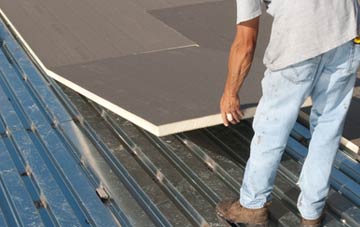 benefits of insulating Pengorffwysfa flat roofing